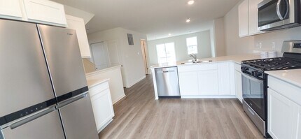 8746 Clover Ln in Saint John, IN - Building Photo - Building Photo