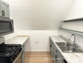 624 13th Ave S in Nampa, ID - Foto de edificio - Building Photo