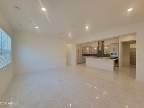 240 E Shamrock Dr in Chandler, AZ - Building Photo - Building Photo