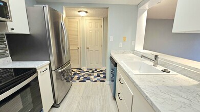 2587 Countryside Blvd, Unit #6203 in Clearwater, FL - Building Photo - Building Photo