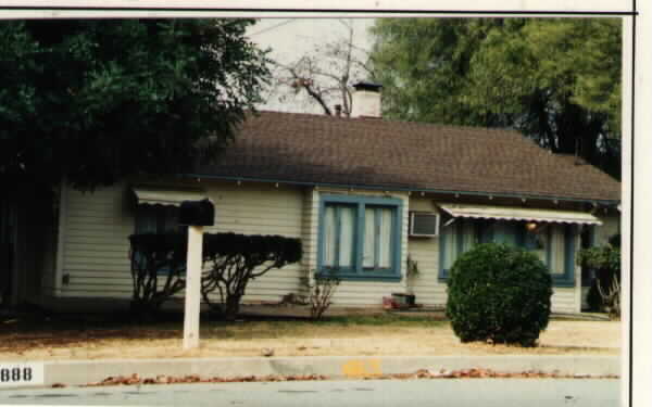 11898 3rd St in Yucaipa, CA - Building Photo