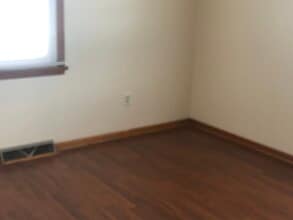 250 Chapel Rd, Unit 1 in Wheeling, WV - Foto de edificio - Building Photo