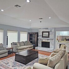15622 Whitewater Ln in Houston, TX - Building Photo - Building Photo