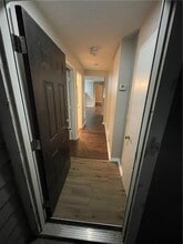 423 Warm Springs Cir in Roswell, GA - Building Photo - Building Photo