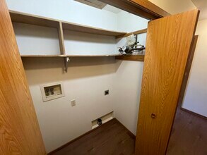 1155 W 11th Ave, Unit 1155 W 11th Avenue in Oshkosh, WI - Building Photo - Building Photo