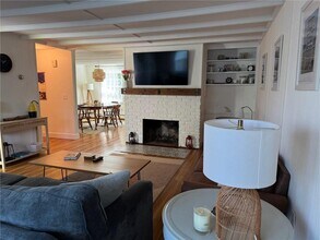 41 Dudley Ave in Newport, RI - Building Photo - Building Photo