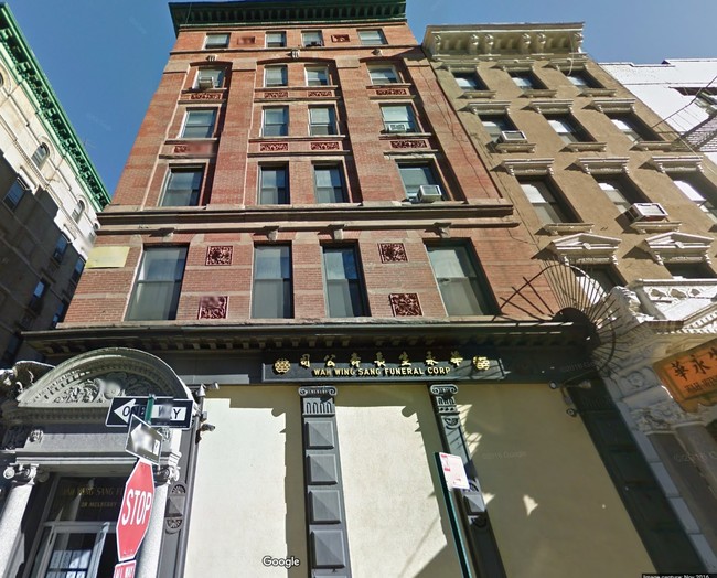 28 Mulberry St in New York, NY - Building Photo - Building Photo