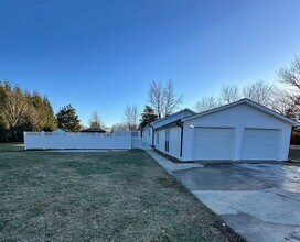 644 Holly Vista Dr in Colonial Beach, VA - Building Photo - Building Photo