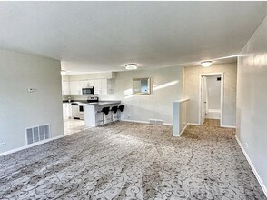 552 E Northwest Hwy in Palatine, IL - Building Photo - Building Photo