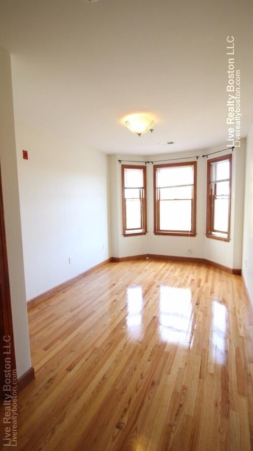 102 Allston St-Unit -4a in Boston, MA - Building Photo - Building Photo
