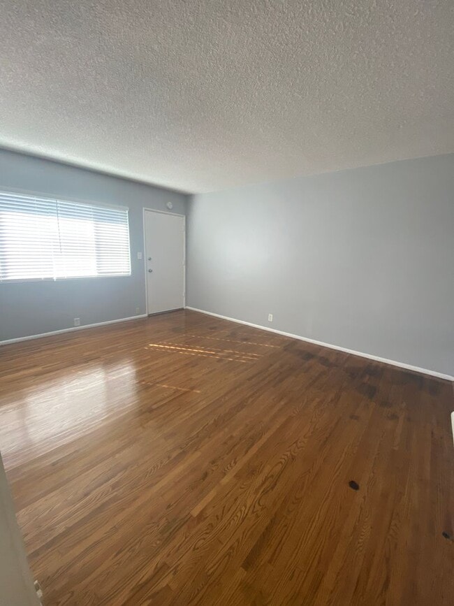 651-655 Winslow Ave in Long Beach, CA - Building Photo - Building Photo