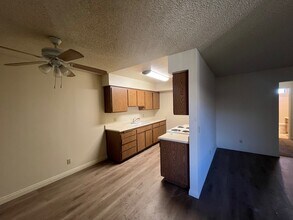 1920 Peyton Ave in Burbank, CA - Building Photo - Building Photo