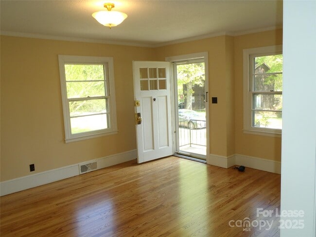 803 Wood St in Statesville, NC - Building Photo - Building Photo