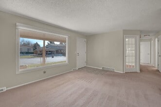 Updated 4-Bedroom Home in DTC – Vaulted Ce in Denver, CO - Building Photo - Building Photo