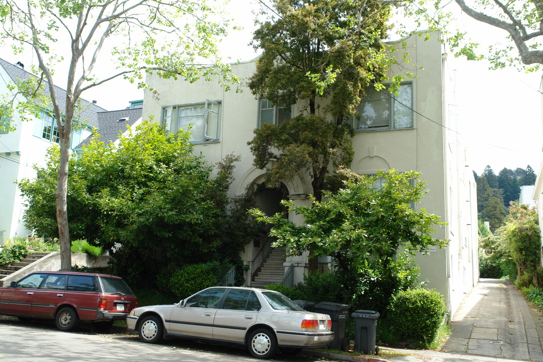 1675 Euclid Ave in Berkeley, CA - Building Photo