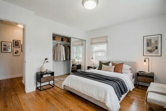 8754.5 Belford Ave, Unit 8754.5 in Los Angeles, CA - Building Photo - Building Photo