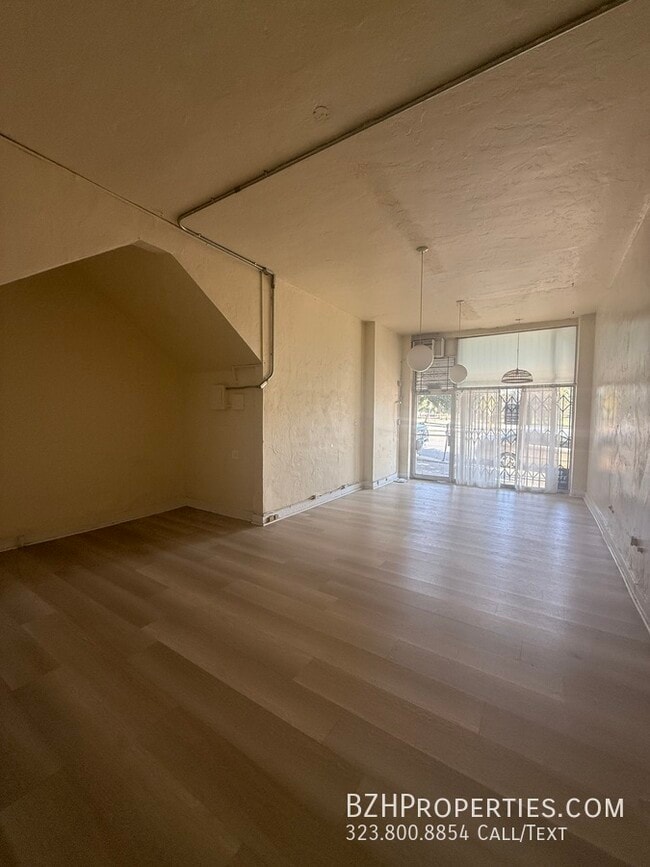 6187 N Figueroa St in Los Angeles, CA - Building Photo - Building Photo