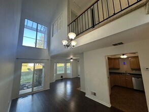 219 Longview Rd in Bridgewater, NJ - Building Photo - Building Photo