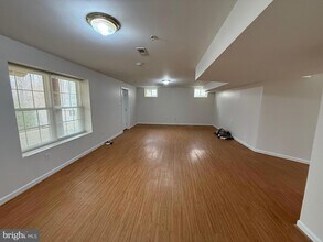 10106 Garden Valley Ct in Rosaryville, MD - Foto de edificio - Building Photo