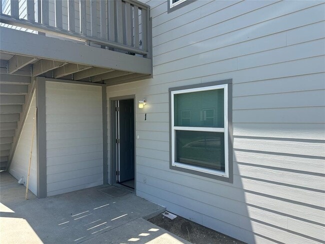 property at 1816 Wren St