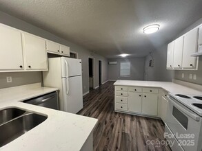 374 Water St in Mooresville, NC - Building Photo - Building Photo