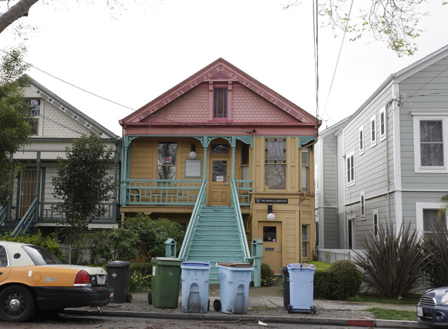 2110 6th St in Berkeley, CA - Foto de edificio - Building Photo