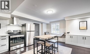 46 Illingworth Ln in Ajax, ON - Building Photo - Building Photo