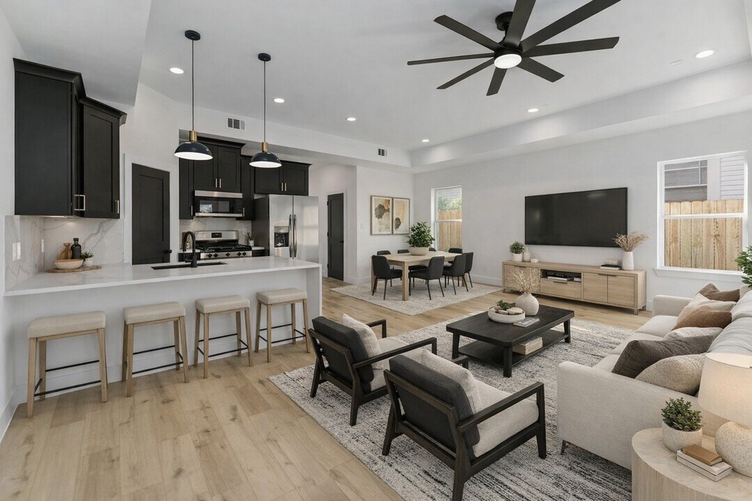 4605 Siegel St in Houston, TX - Building Photo