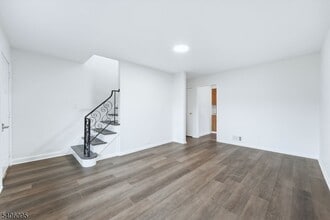 46 Glenwood Ave in Parsippany Troy Hills, NJ - Building Photo - Building Photo