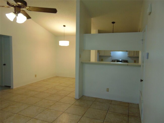502 Cutty Trail in Lakeway, TX - Building Photo - Building Photo