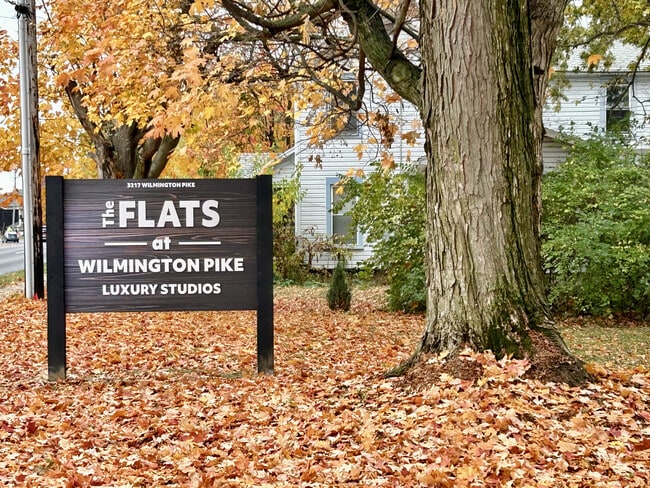 The Flats at Wilmington Pike - Newly Renov...