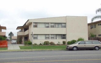 10939 Pioneer Blvd Apartments