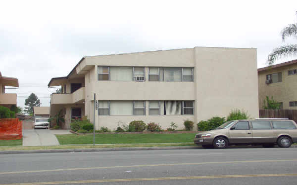 10939 Pioneer Blvd in Santa Fe Springs, CA - Building Photo