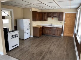 208 Jefferson Ave in Utica, NY - Building Photo