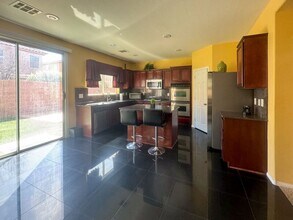 6725 Yellowhammer Pl in North Las Vegas, NV - Building Photo - Building Photo