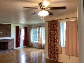 313 W Robinson Ave in Fresno, CA - Building Photo - Building Photo