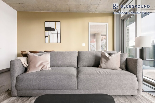 60 E Randolph St in Chicago, IL - Foto de edificio - Building Photo