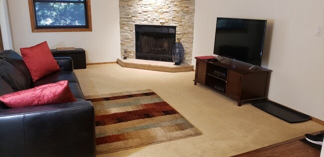 2865 Sundown Ln, Unit 202 in Boulder, CO - Foto de edificio - Building Photo