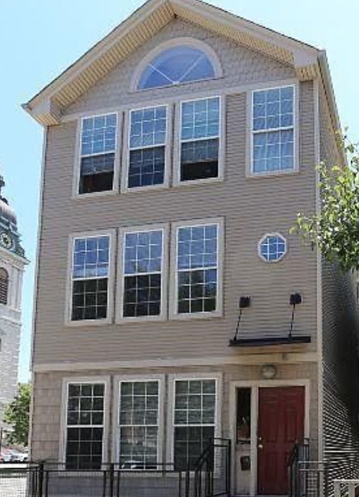 property at 1059 W Fry St