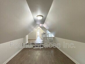 482 King William St in Hamilton, ON - Building Photo - Building Photo