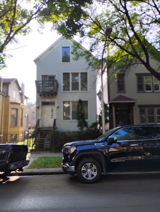 2919 N Racine Ave, Unit 2 in Chicago, IL - Building Photo
