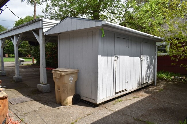 420-424 Wheeler St in Lebanon, OR - Building Photo - Building Photo