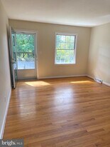 1317 Rappahannock Ave in Fredericksburg, VA - Building Photo