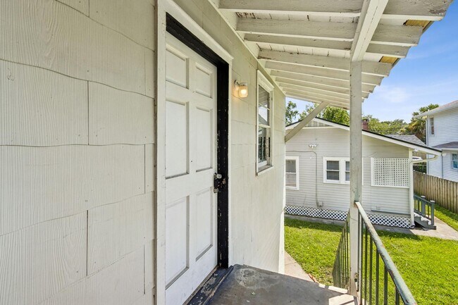 property at 2747 Forbes St