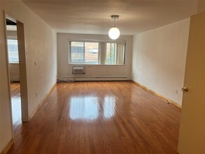101 Clinton Ave in Mineola, NY - Building Photo - Building Photo