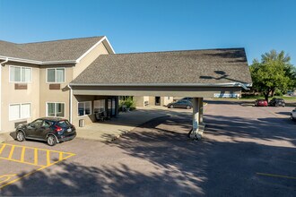 Hospitality Apartments in Sioux Falls, SD - Foto de edificio - Building Photo