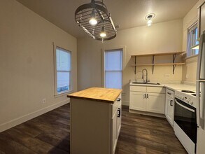 1627 Pine St in Eureka, CA - Building Photo - Building Photo