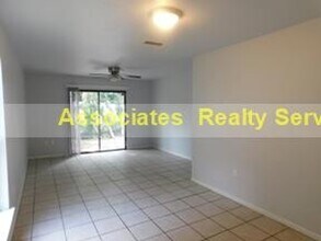 1404 SW 42nd St in Gainesville, FL - Building Photo - Building Photo