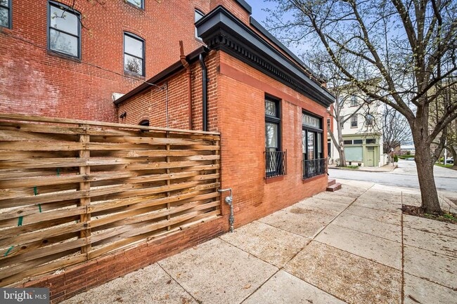 1200 Bolton St in Baltimore, MD - Building Photo - Building Photo