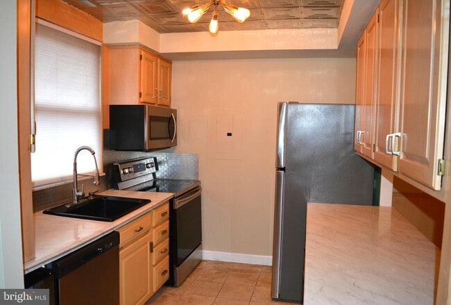 18 Concord Pl in Hatboro, PA - Building Photo - Building Photo